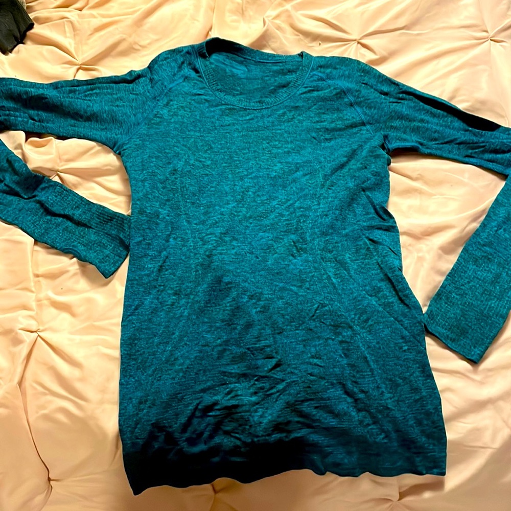 Lululemon long sleeve, teal, size 8